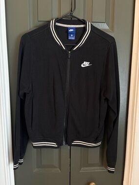 Nike zip up jacket
